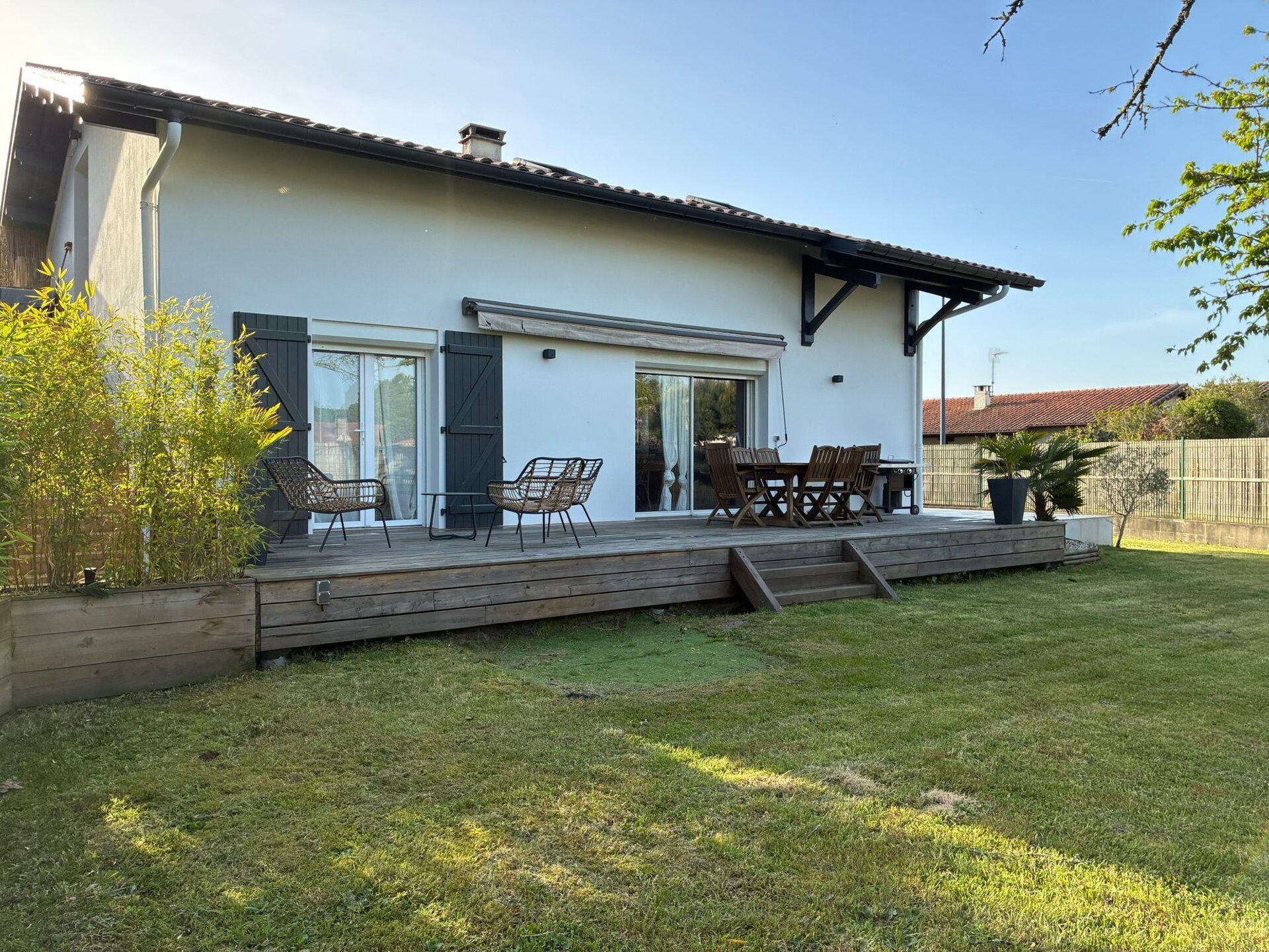 Jardin clos de Uhaïna House à Seignosse