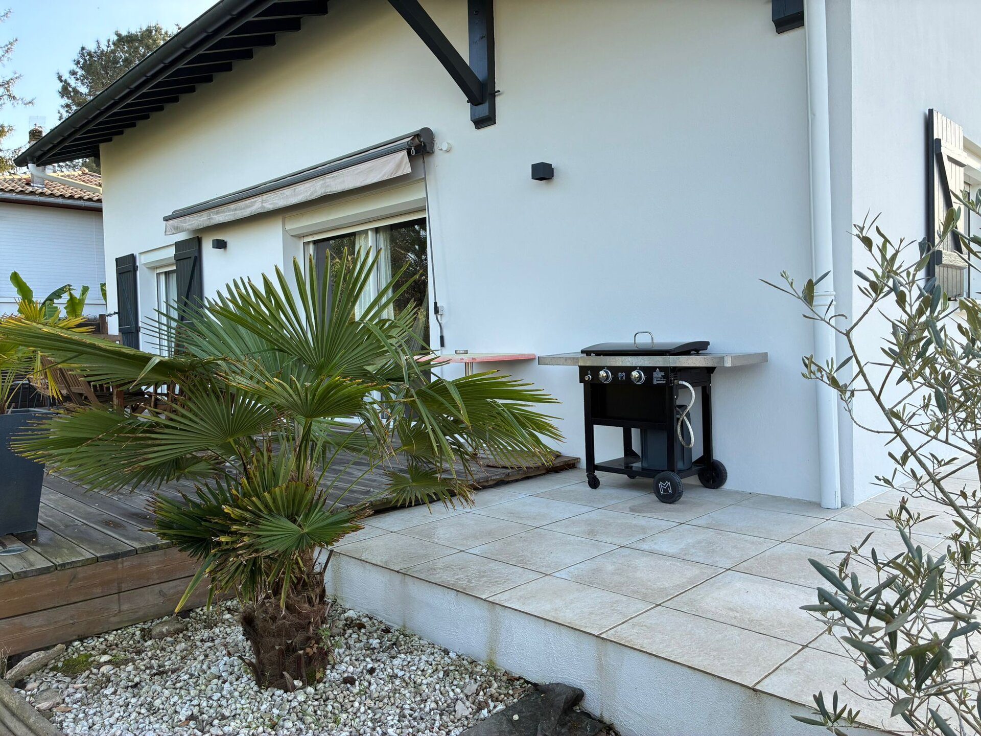 Plancha extérieure pour barbecue à Uhaïna House