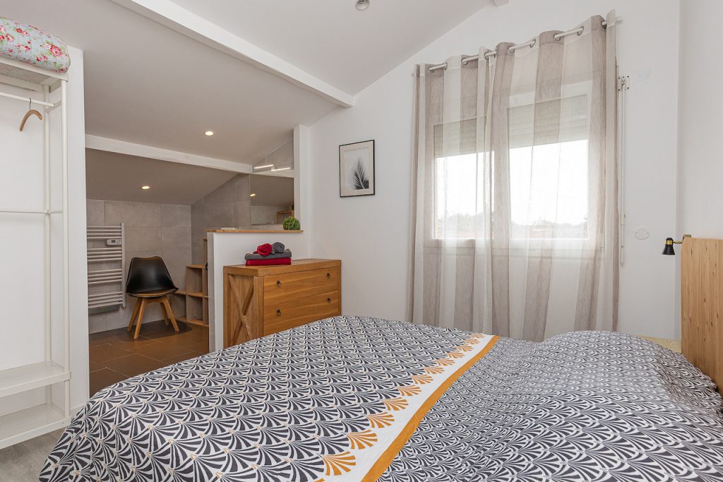 Chambre 3 avec sa salle de bain privée